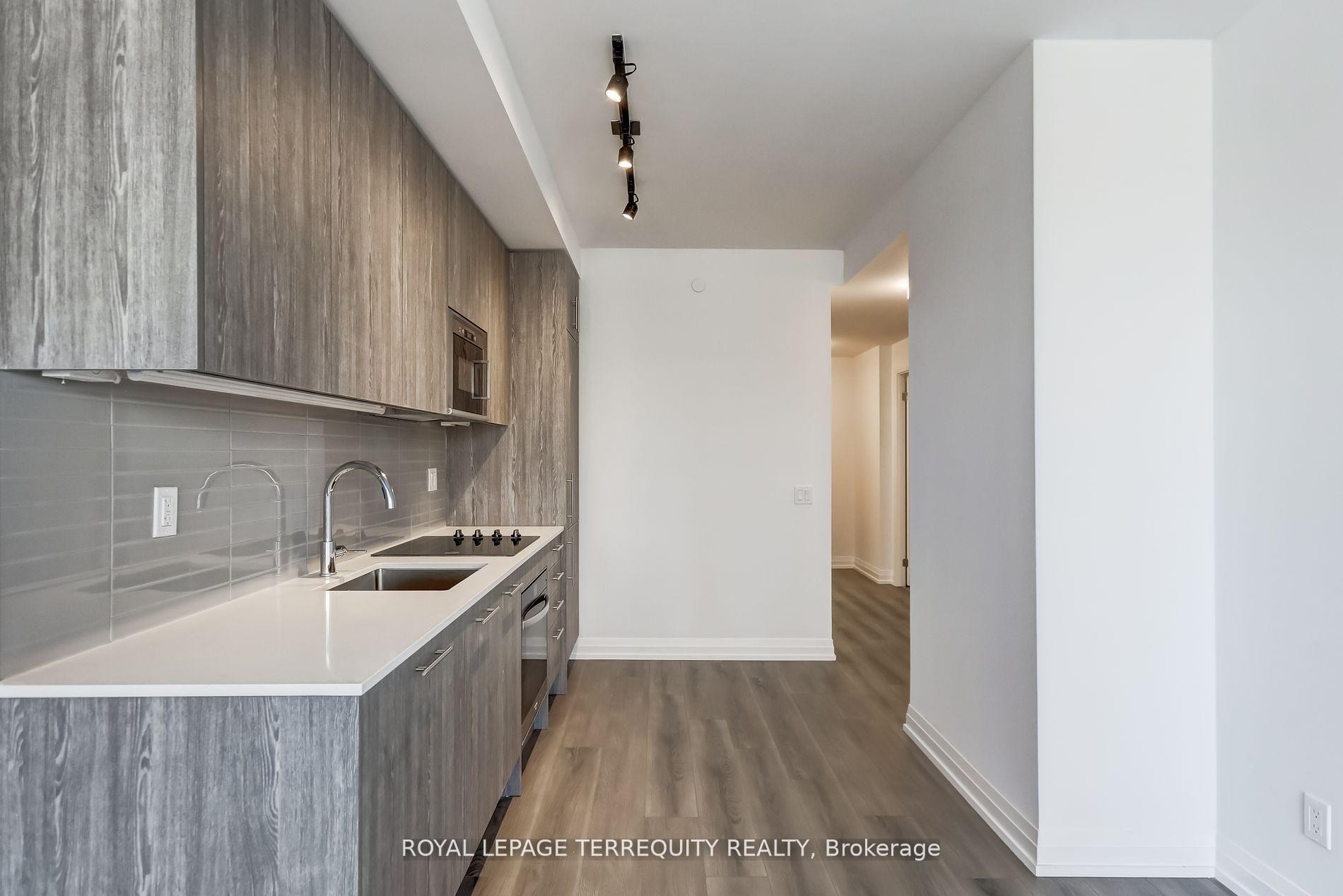 









286


Main

Street, 1906,
Toronto,




ON
M4C 0B3

