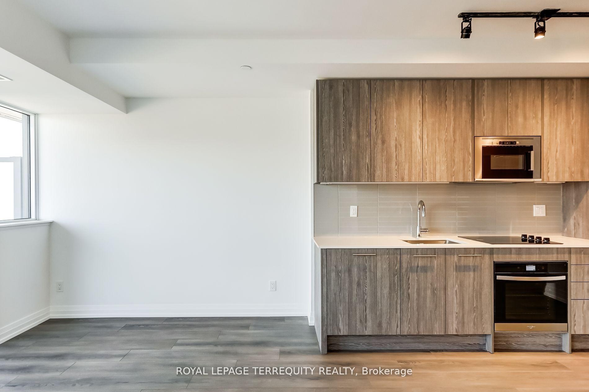 









286


Main

Street, 1906,
Toronto,




ON
M4C 0B3

