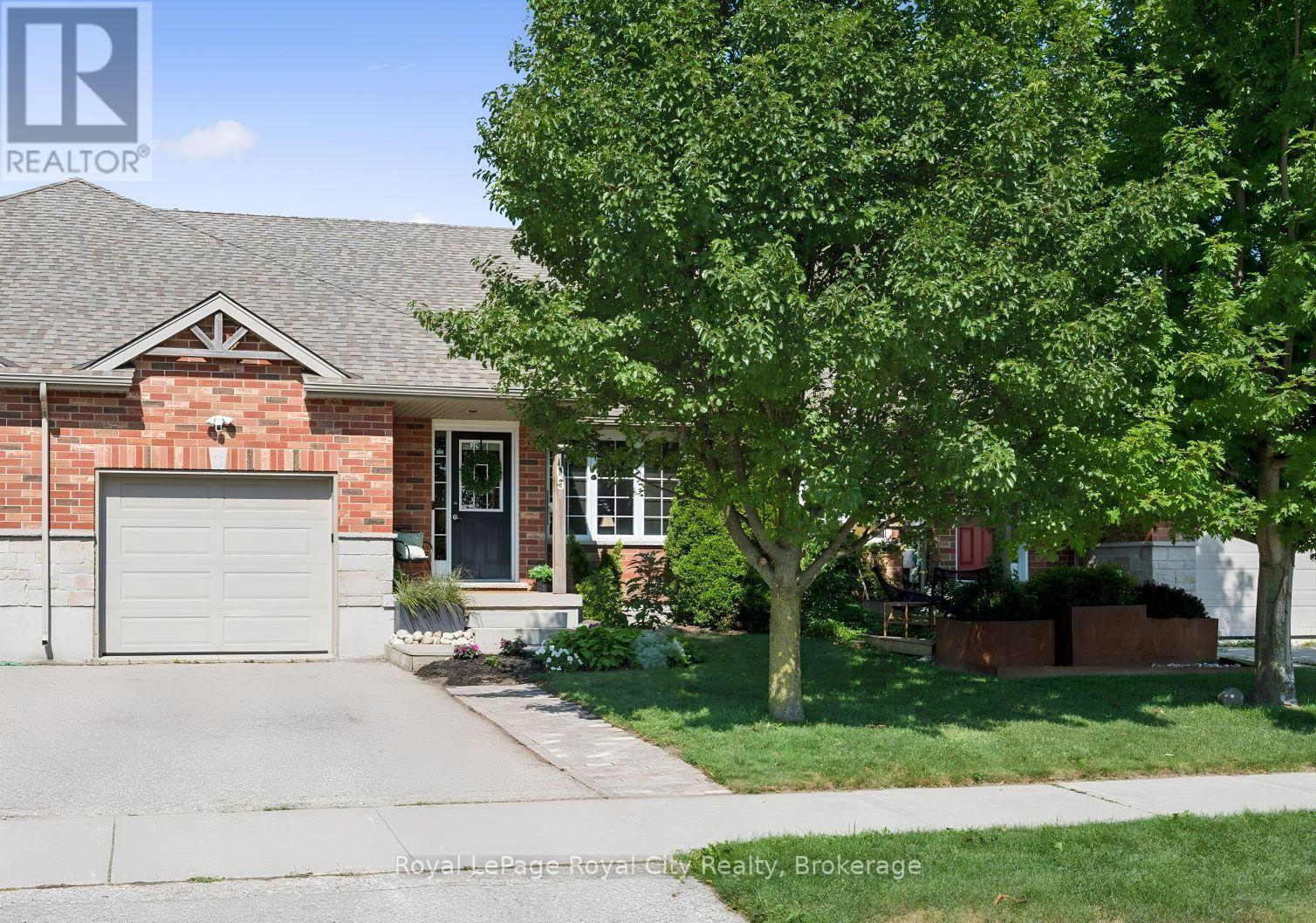 












105 SPENCER DRIVE

,
Centre Wellington (Elora/Salem),




Ontario
N0B1S0

