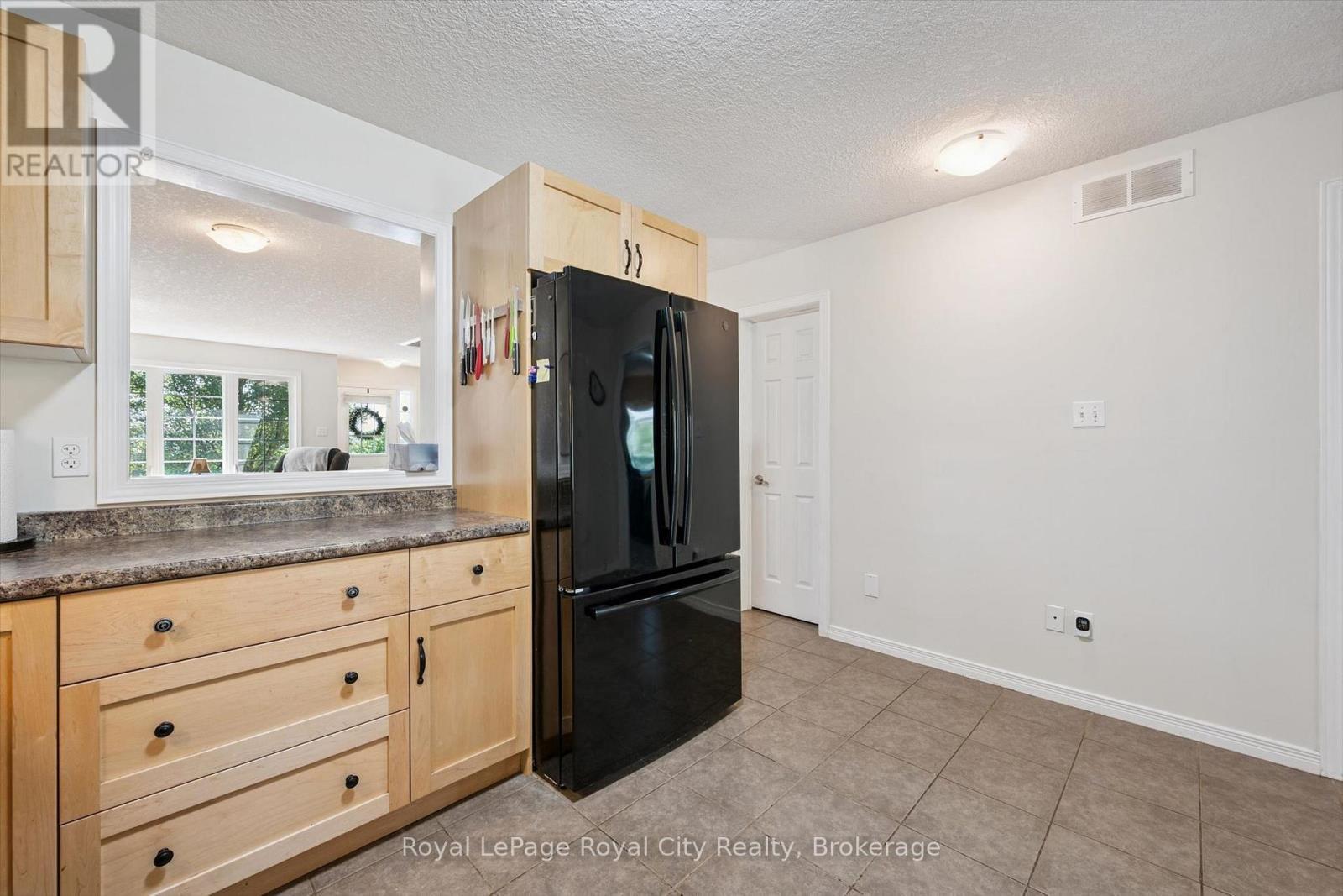 












105 SPENCER DRIVE

,
Centre Wellington (Elora/Salem),




Ontario
N0B1S0

