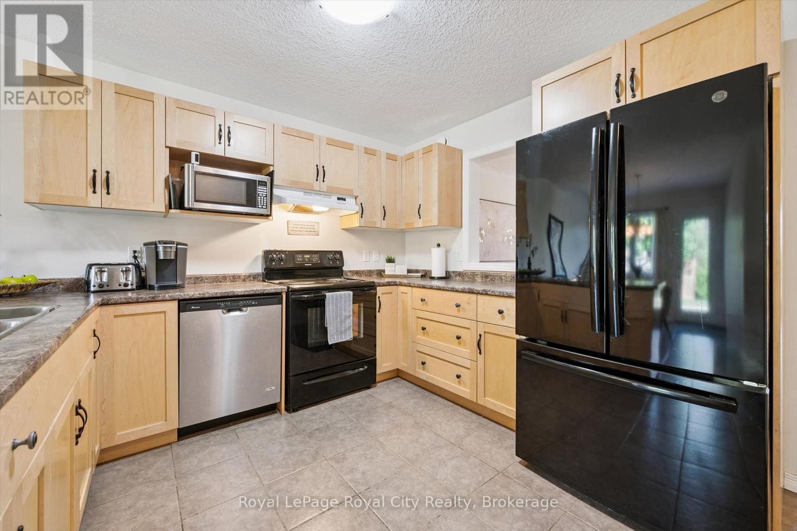 












105 SPENCER DRIVE

,
Centre Wellington (Elora/Salem),




Ontario
N0B1S0

