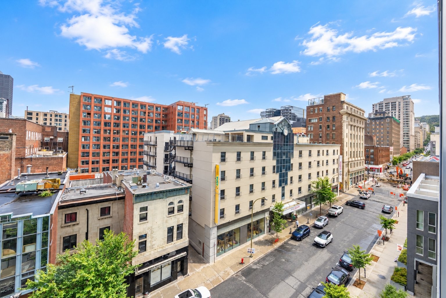 









1211


Rue Drummond

, 604,
Montréal (Ville-Marie),




QC
H3G0E6

