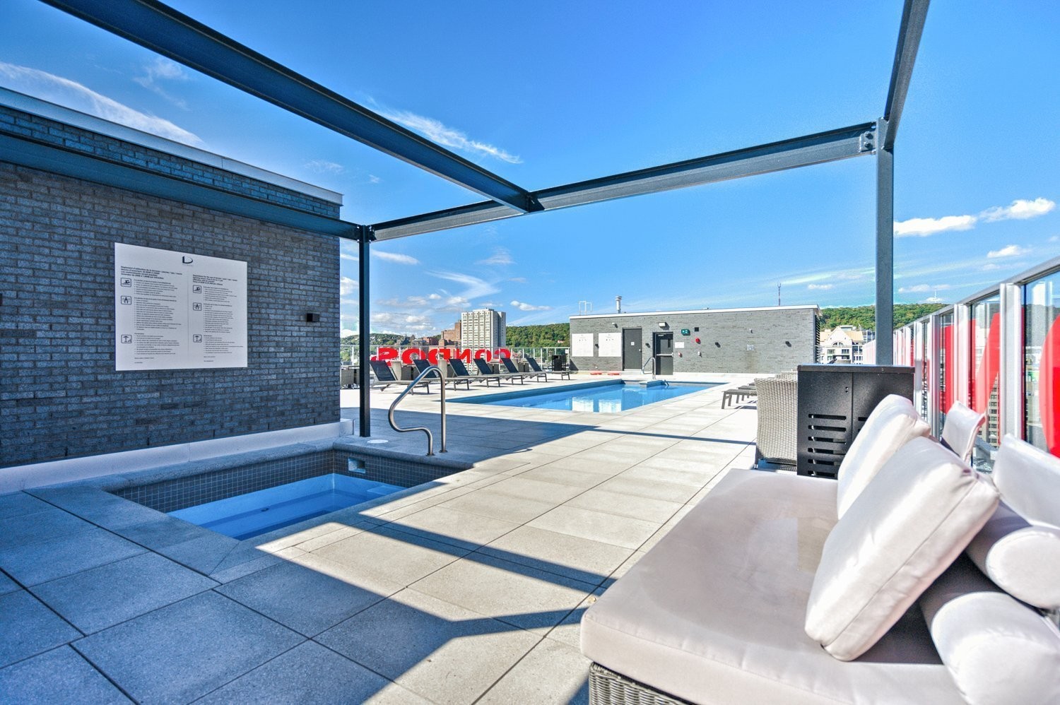 









1211


Rue Drummond

, 604,
Montréal (Ville-Marie),




QC
H3G0E6

