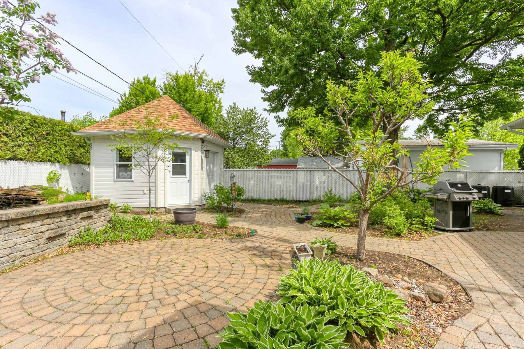 









3430


Rue de Lyon

,
Trois-Rivières,




QC
G8Y3L8


