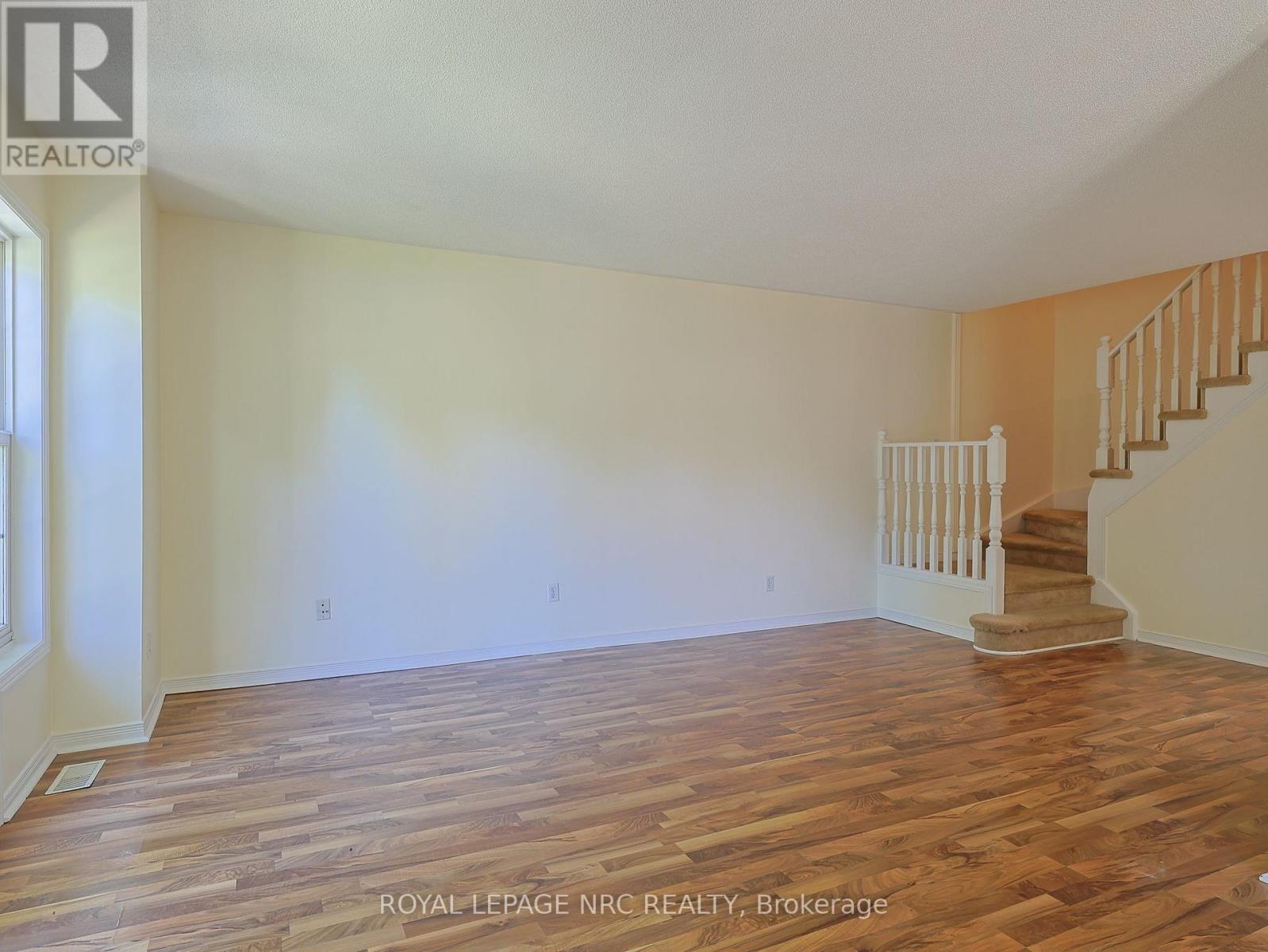 












11 WILLVER DRIVE

,
St. Catharines,




Ontario
L2M7Y1

