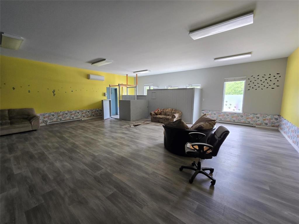 












449 Main Street

,
Ile Des Chenes,




Manitoba
R0A0T0

