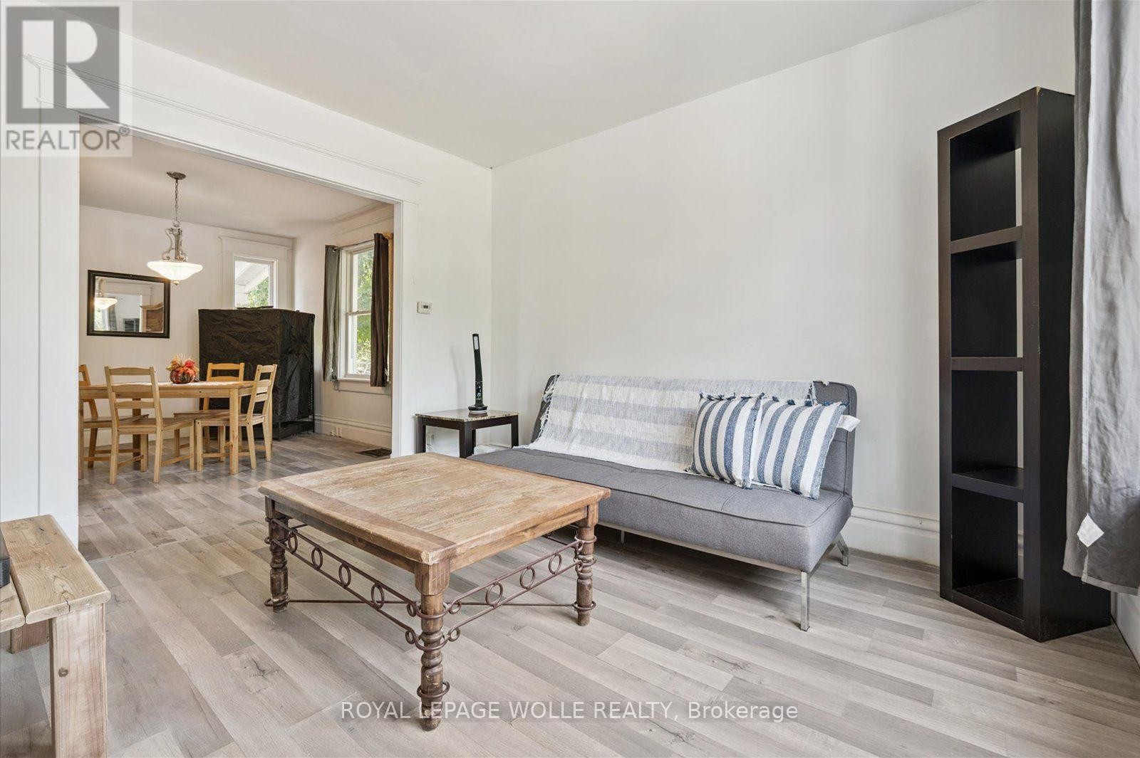 












99 CEDAR STREET

,
Cambridge,




Ontario
N1S1V7

