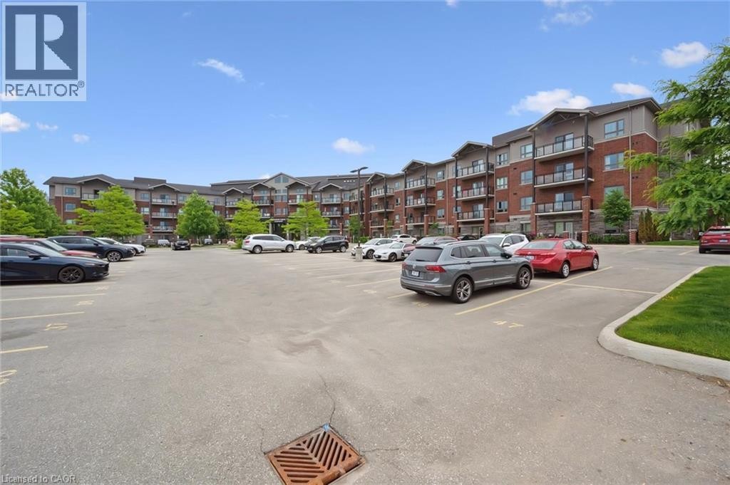 












35 KINGSBURY Square Unit# 121

,
Guelph,




Ontario
N1L0J4

