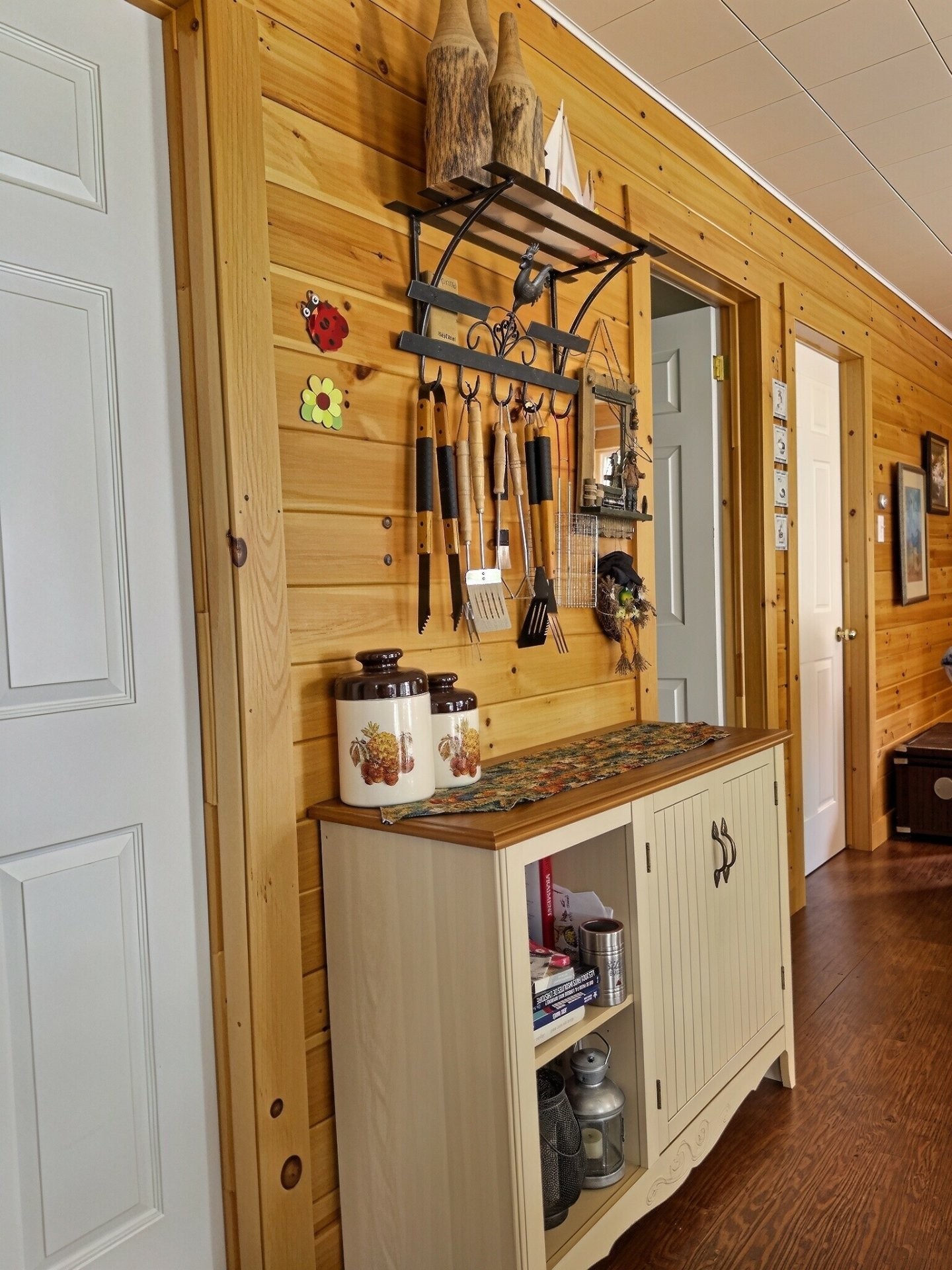 









13


Ch. du Lac-Brisebois

,
Latulipe-et-Gaboury,




QC
J0Z2N0


