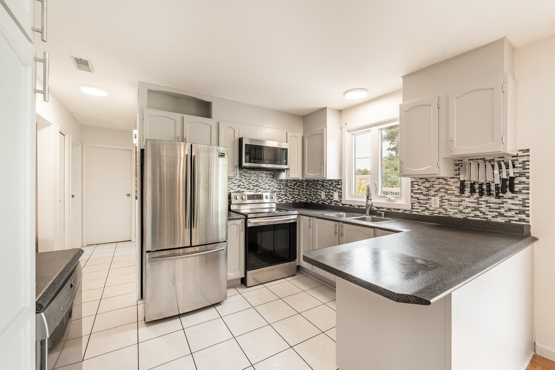 









16240


Rue des Sorbiers

,
Saint-Hyacinthe,




QC
J2T4M1

