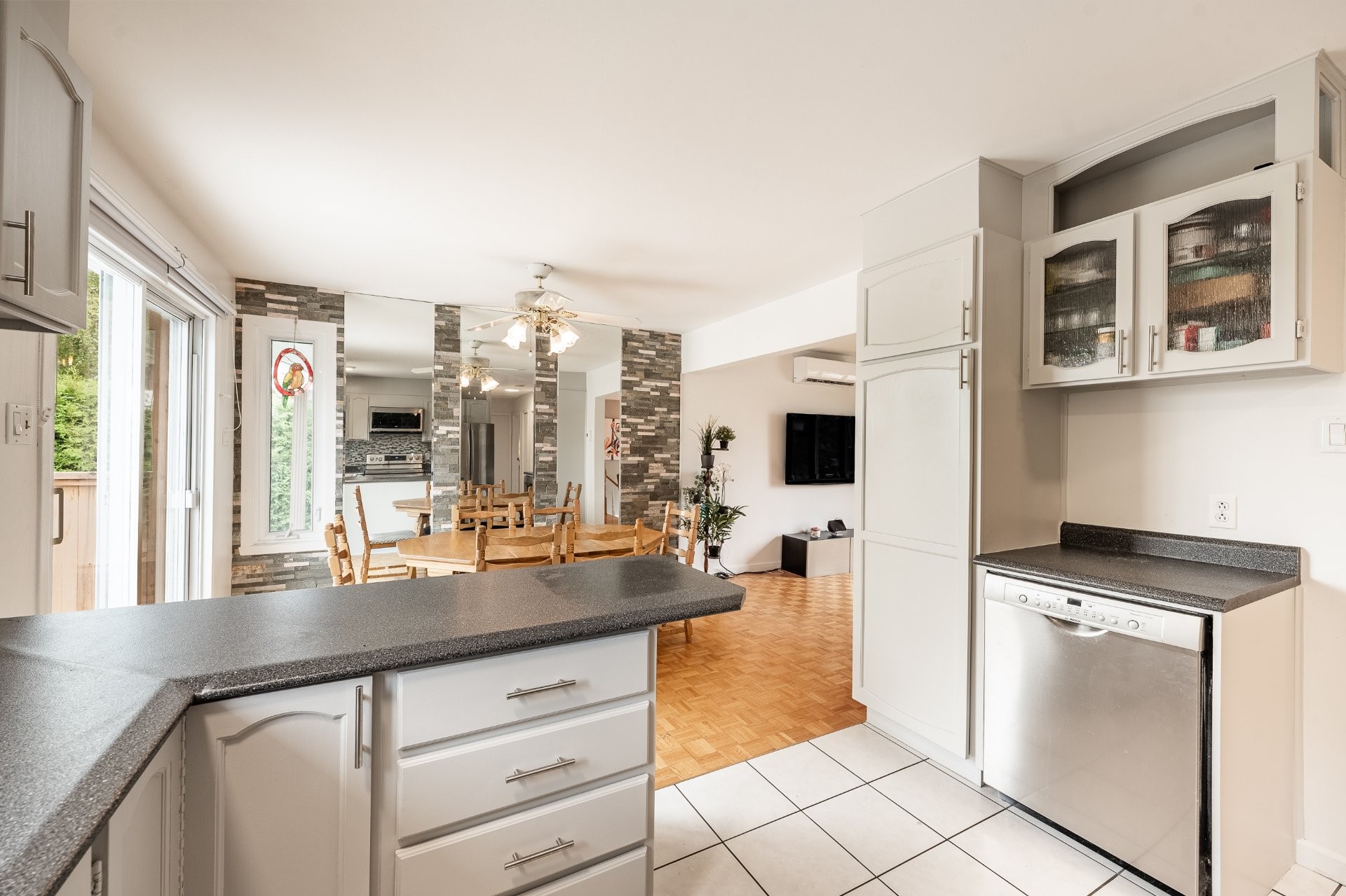 









16240


Rue des Sorbiers

,
Saint-Hyacinthe,




QC
J2T4M1


