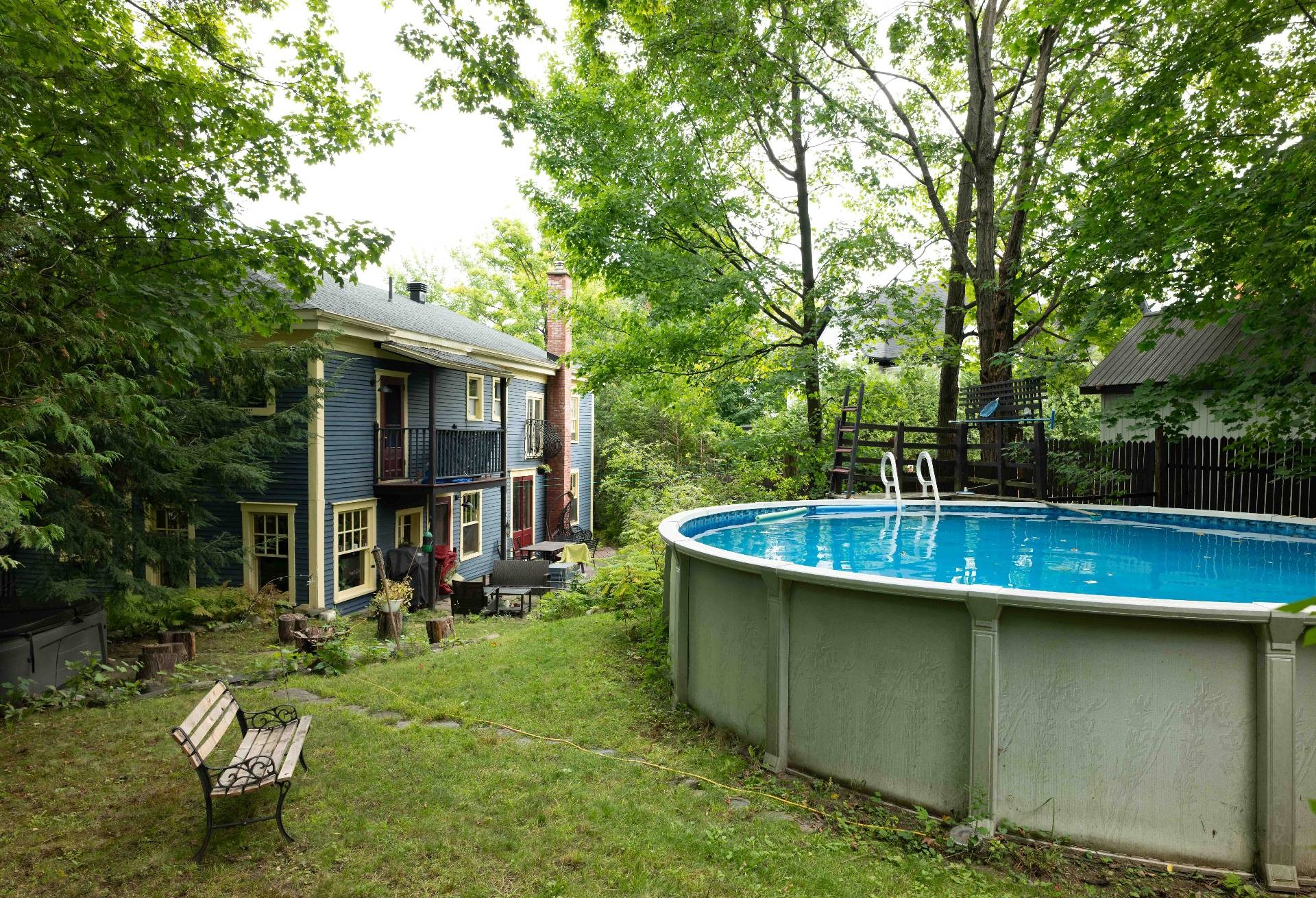 









755

 - 759


Rue Victoria

,
Sherbrooke (Les Nations),




QC
J1H3J7

