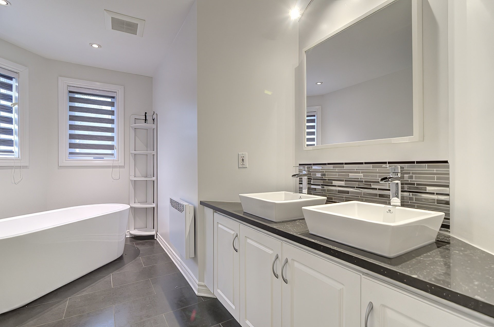 









81


Rue des Souverains

,
Blainville,




QC
J7C5R4

