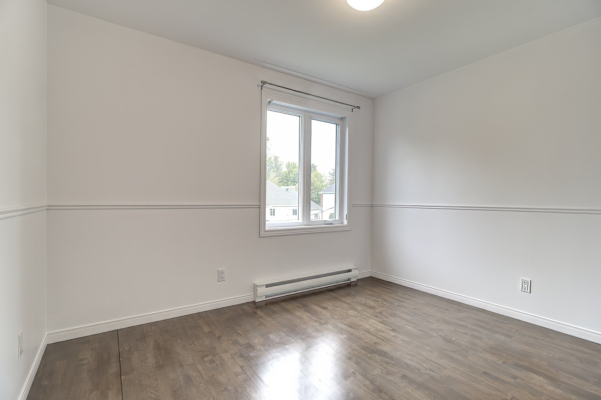 









81


Rue des Souverains

,
Blainville,




QC
J7C5R4

