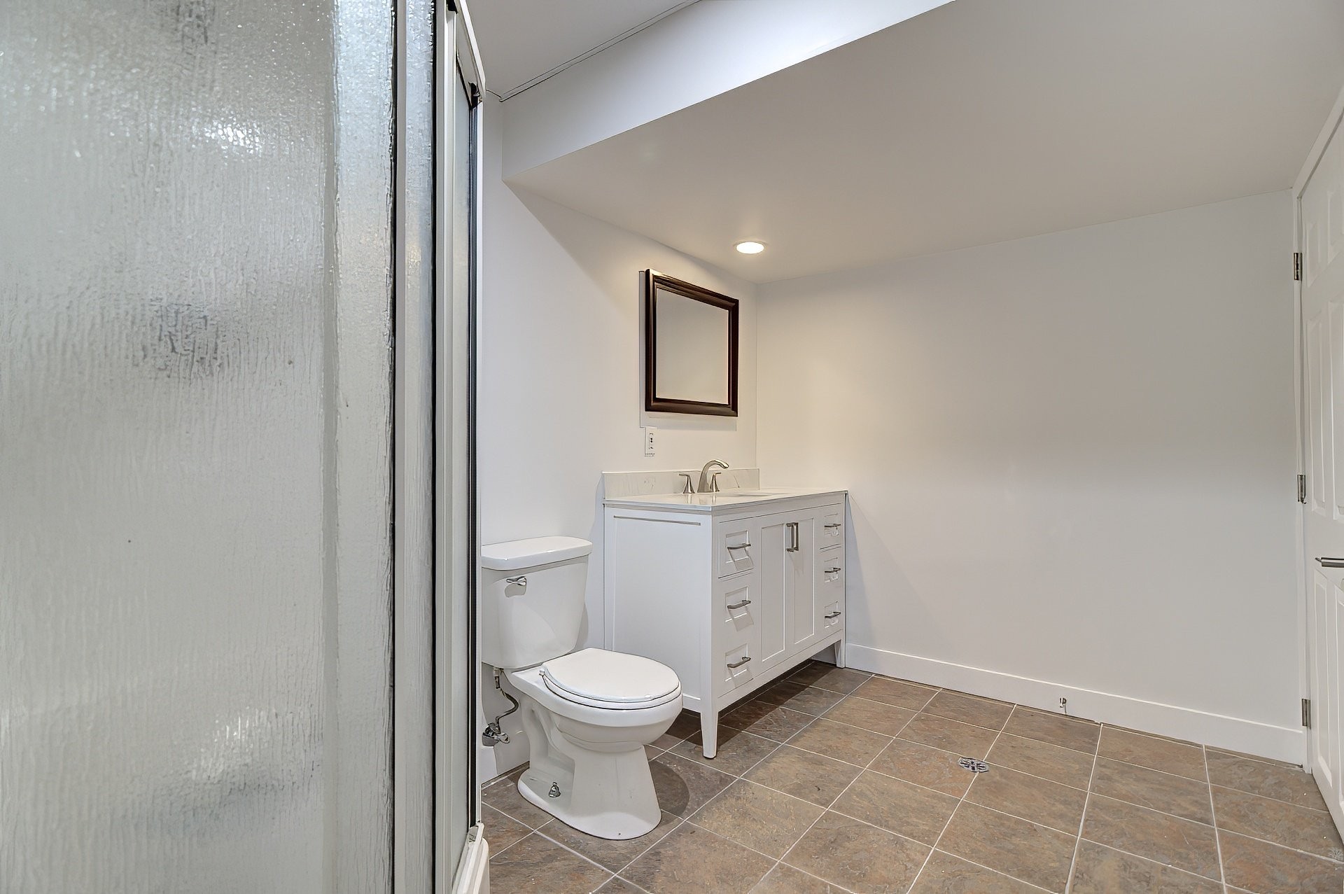 









81


Rue des Souverains

,
Blainville,




QC
J7C5R4

