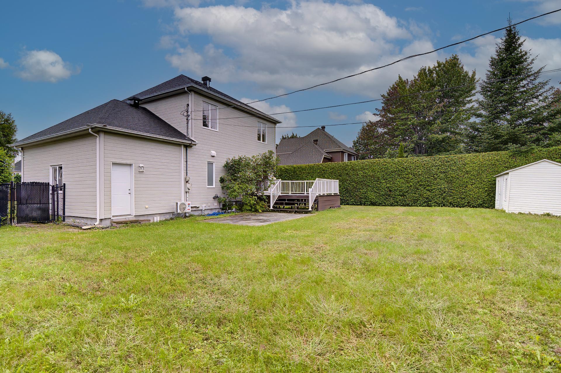 









81


Rue des Souverains

,
Blainville,




QC
J7C5R4

