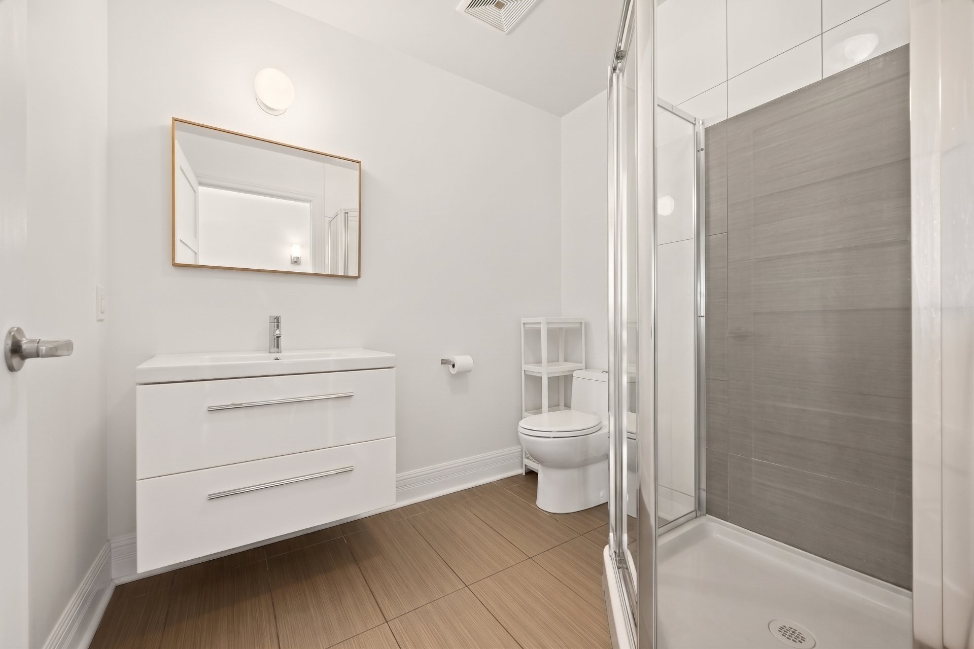 









2875


Av. du Cosmodôme

, 607,
Laval (Chomedey),




QC
H7T0E3

