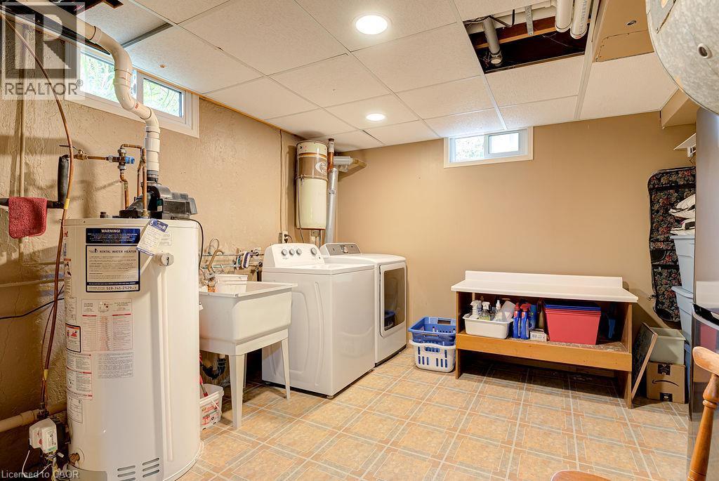 












210 SHELLEY Drive

,
Kitchener,




Ontario
N2C1N1


