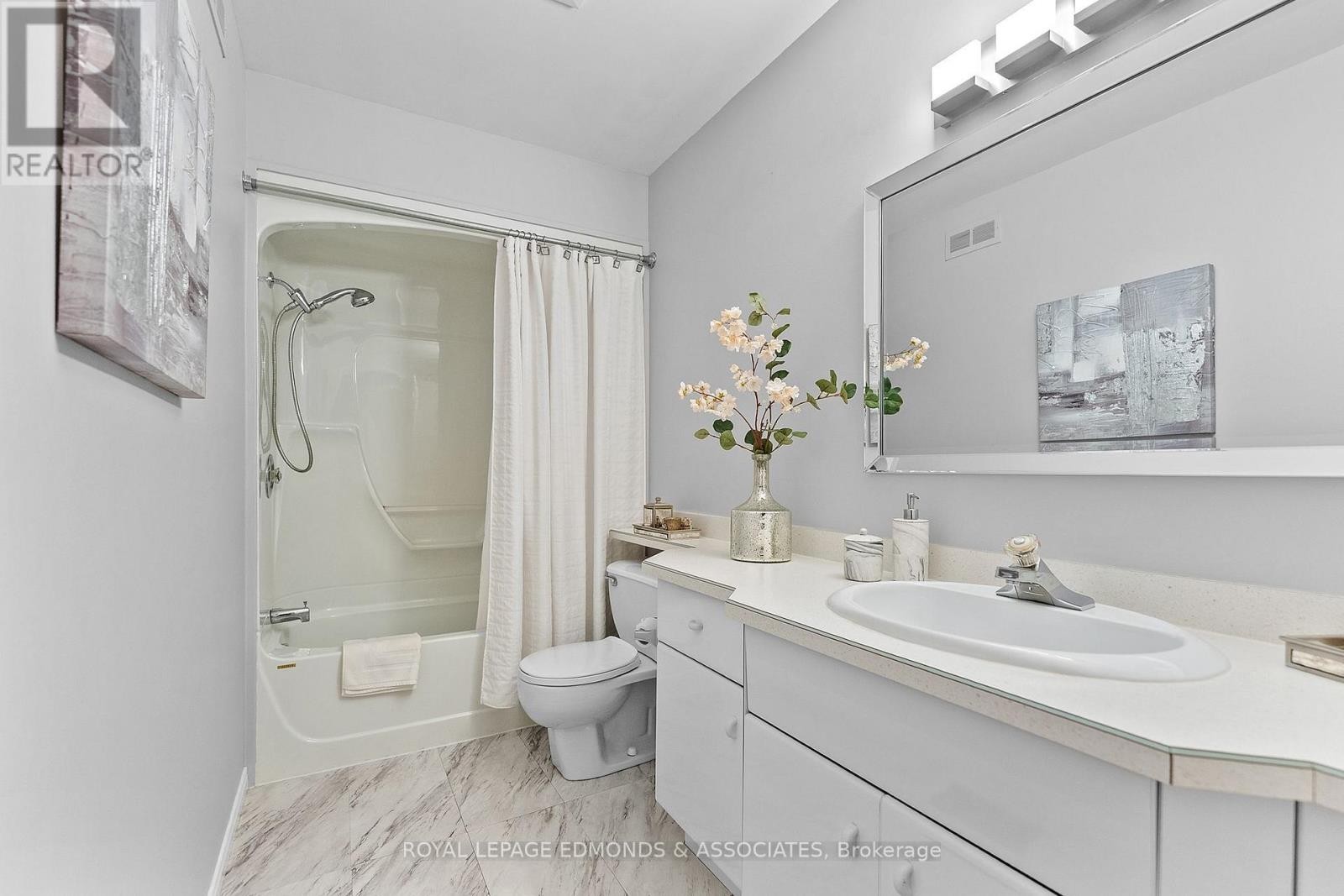 












131 OWENS STREET

,
Pembroke,




Ontario
K8A8K1

