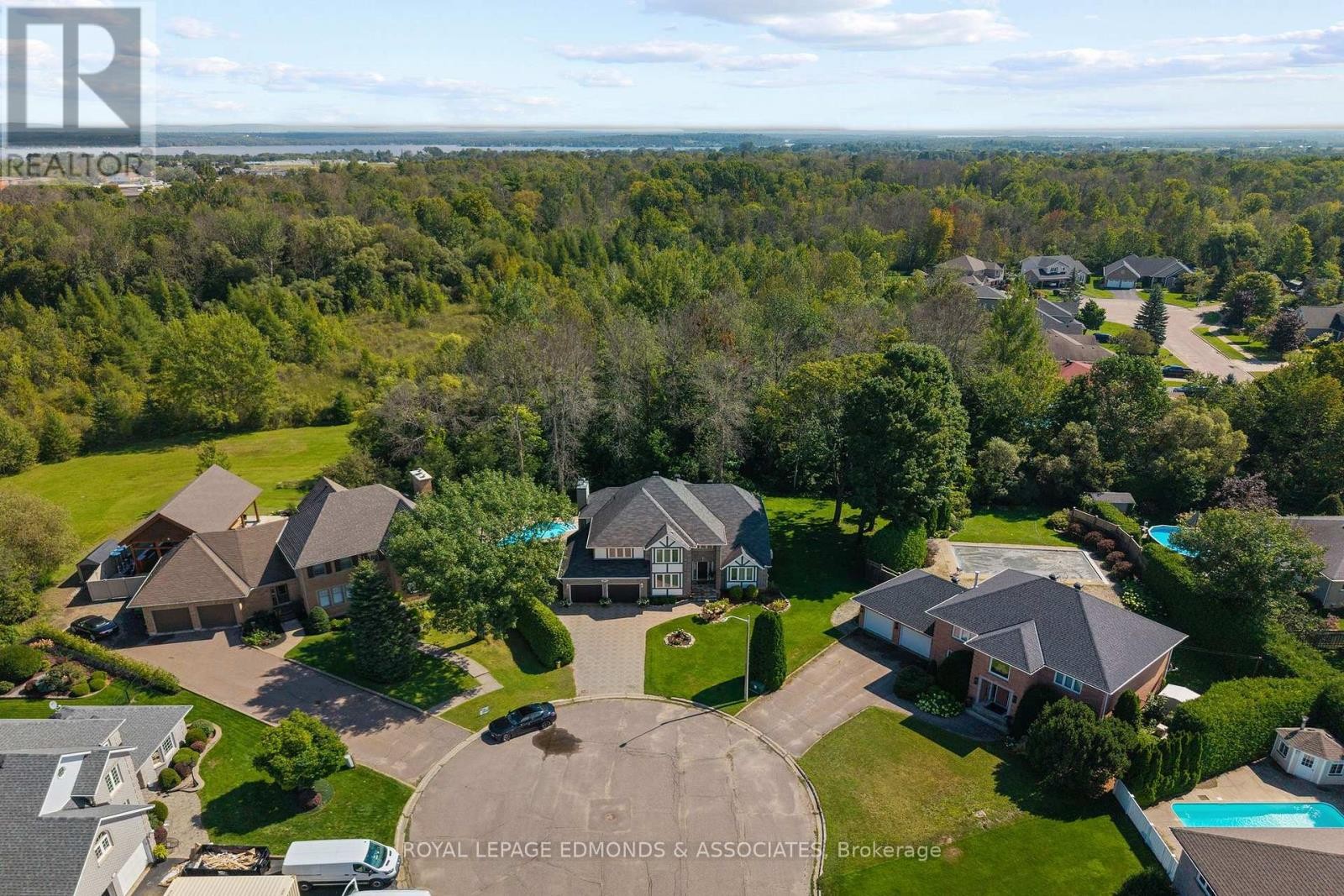 












131 OWENS STREET

,
Pembroke,




Ontario
K8A8K1

