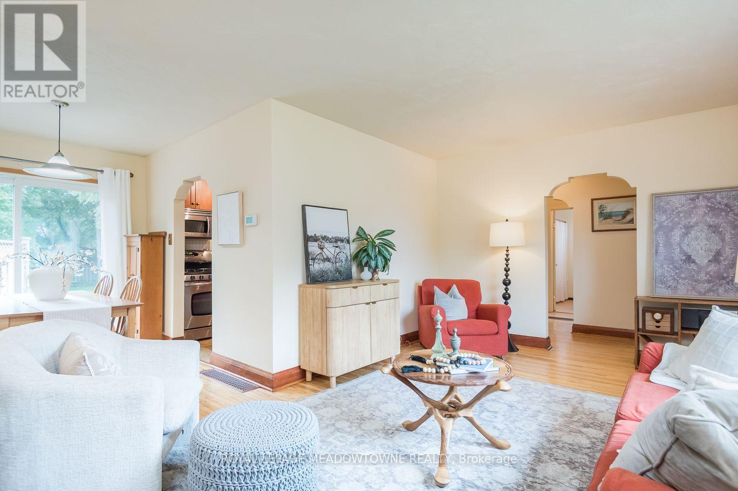 












436 BROADWAY AVENUE

,
Milton,




Ontario
L9T1T9

