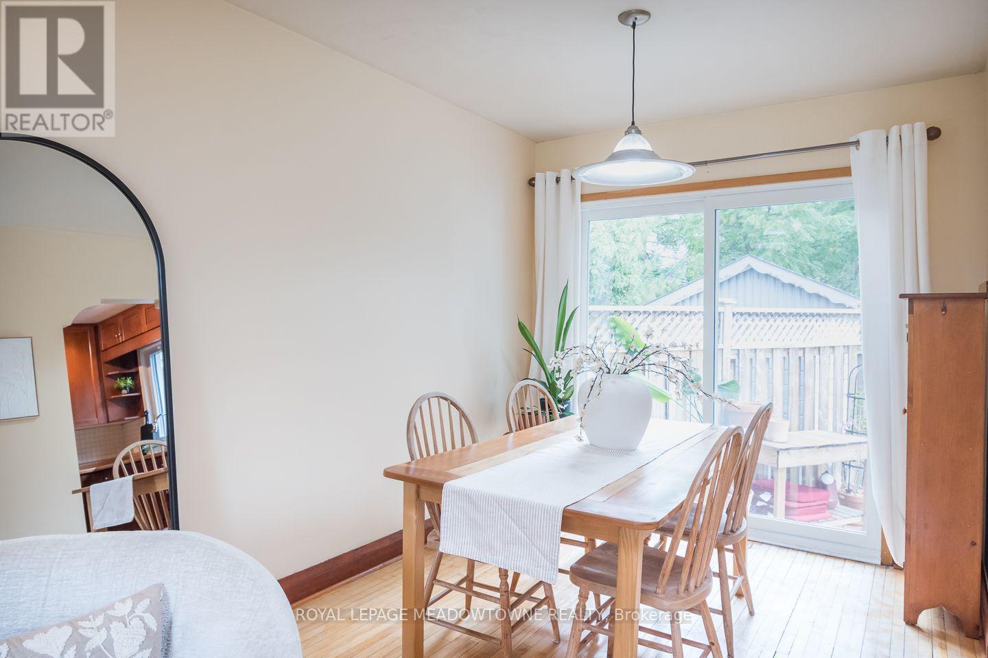 












436 BROADWAY AVENUE

,
Milton,




Ontario
L9T1T9

