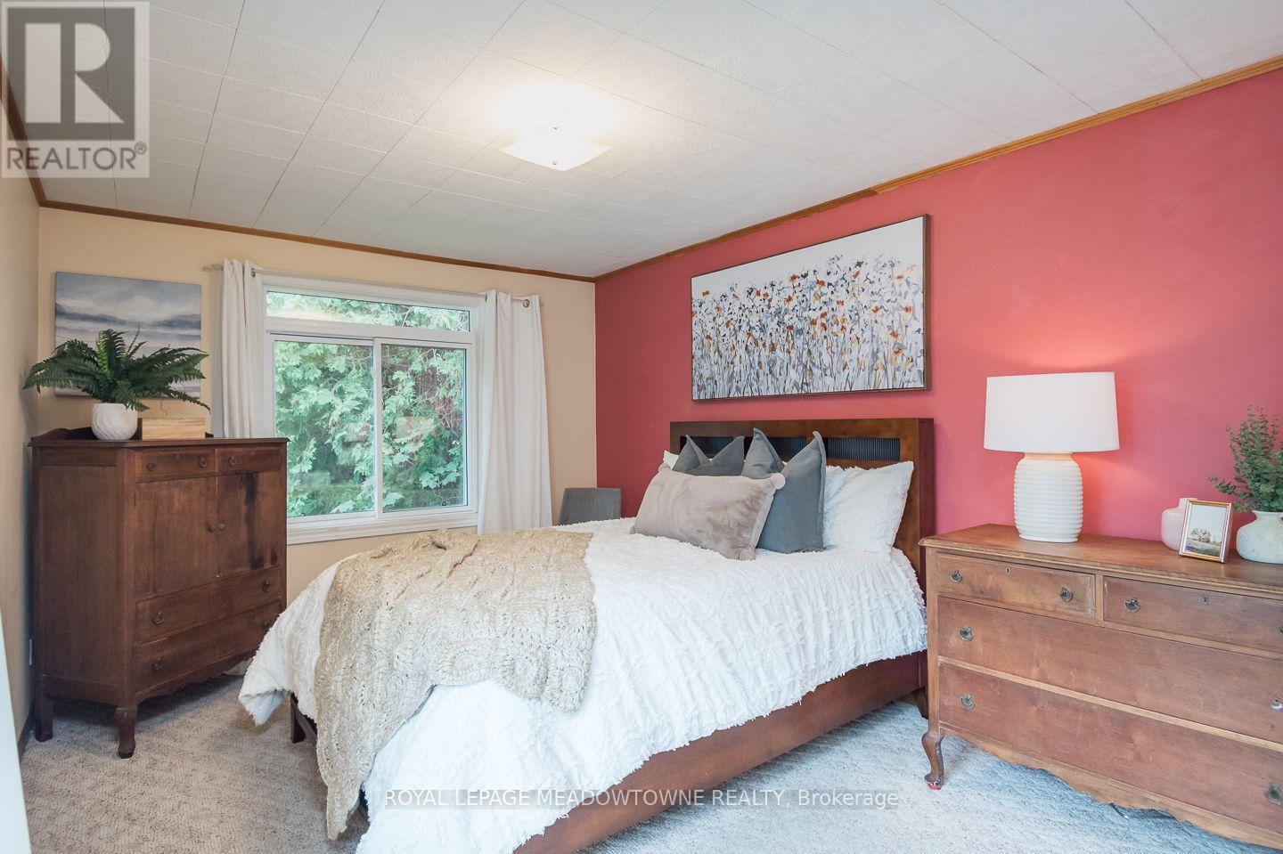 












436 BROADWAY AVENUE

,
Milton,




Ontario
L9T1T9


