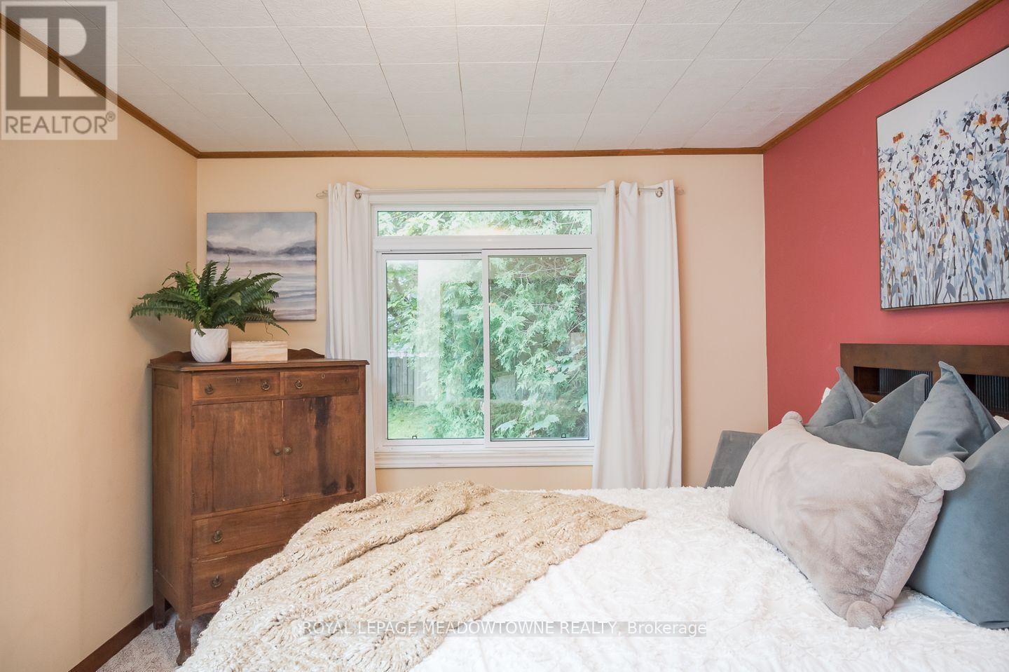 












436 BROADWAY AVENUE

,
Milton,




Ontario
L9T1T9


