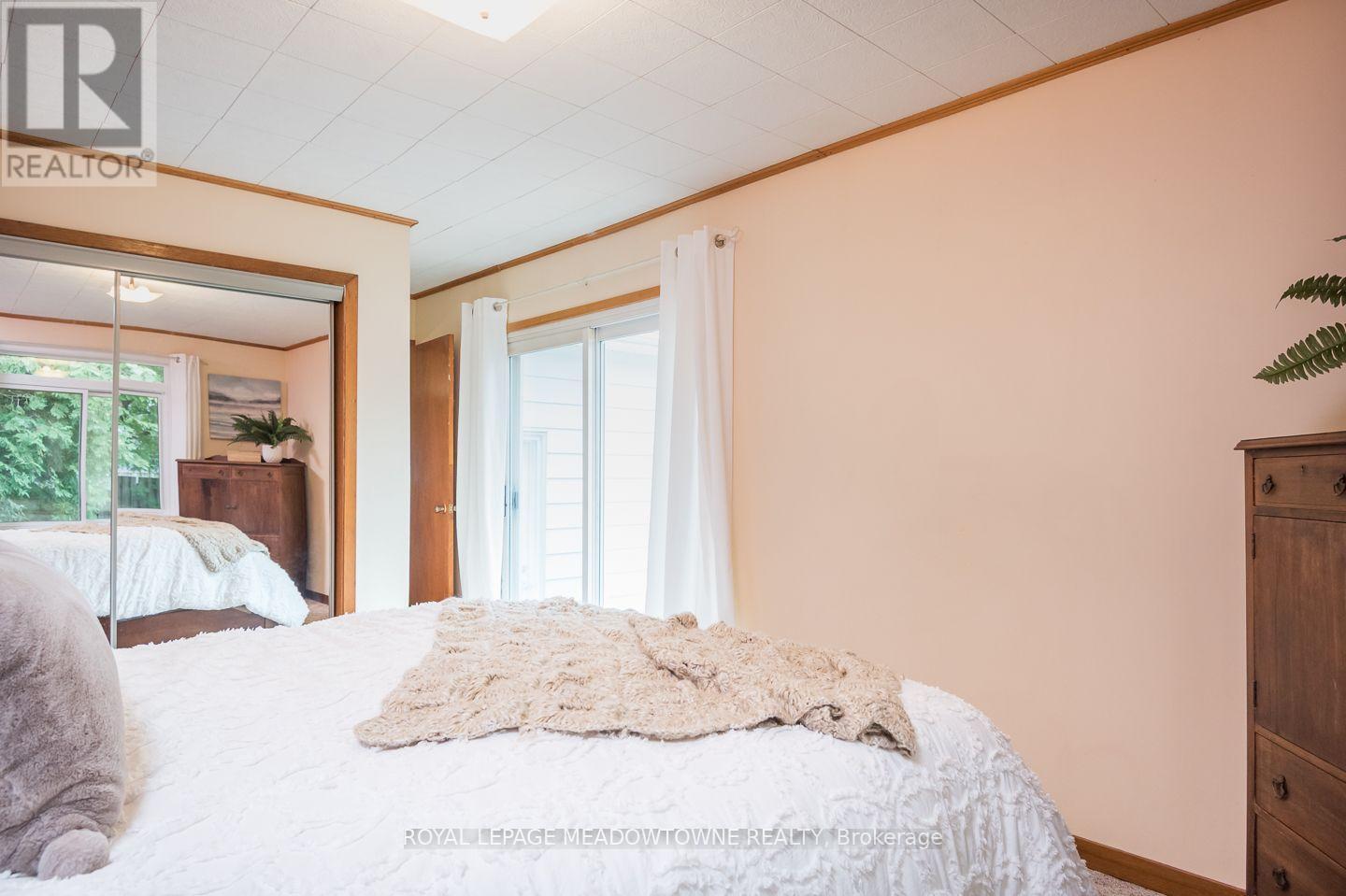 












436 BROADWAY AVENUE

,
Milton,




Ontario
L9T1T9

