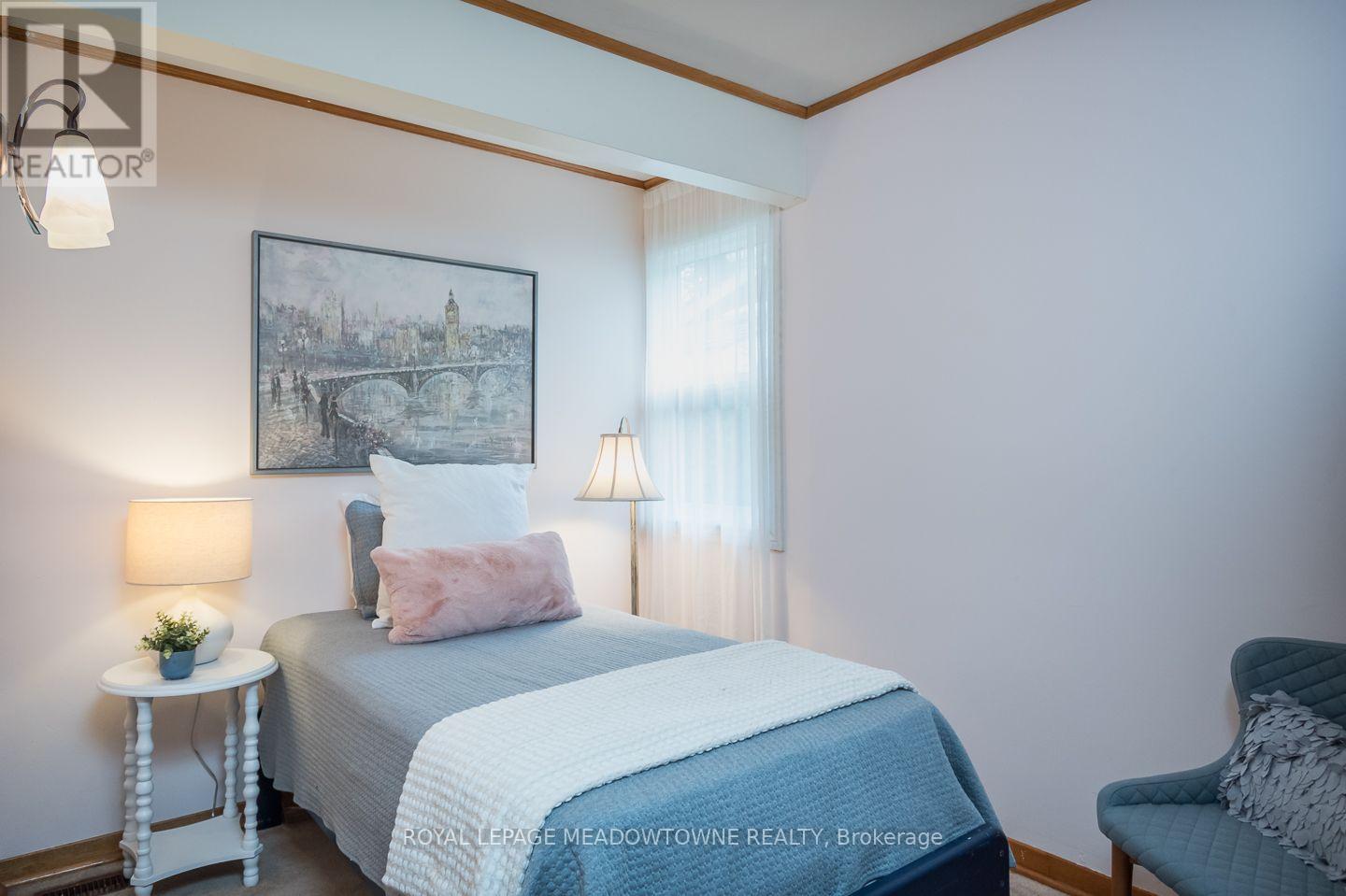 












436 BROADWAY AVENUE

,
Milton,




Ontario
L9T1T9


