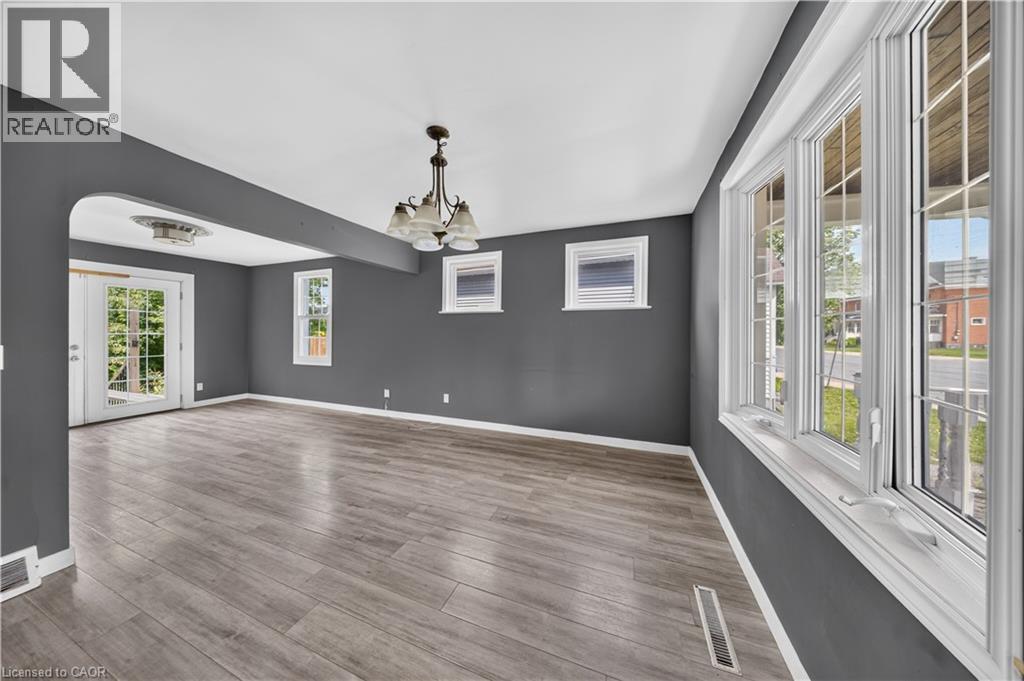












461 JOHN Street

,
Sault Ste. Marie,




Ontario
P6C3J8

