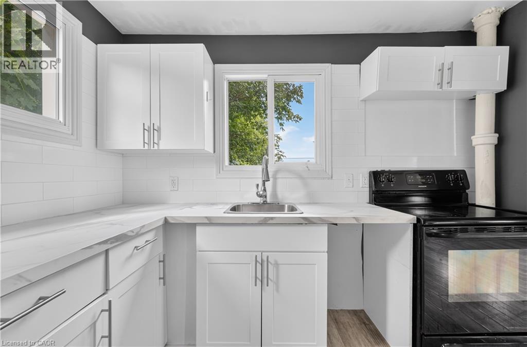 












461 JOHN Street

,
Sault Ste. Marie,




Ontario
P6C3J8

