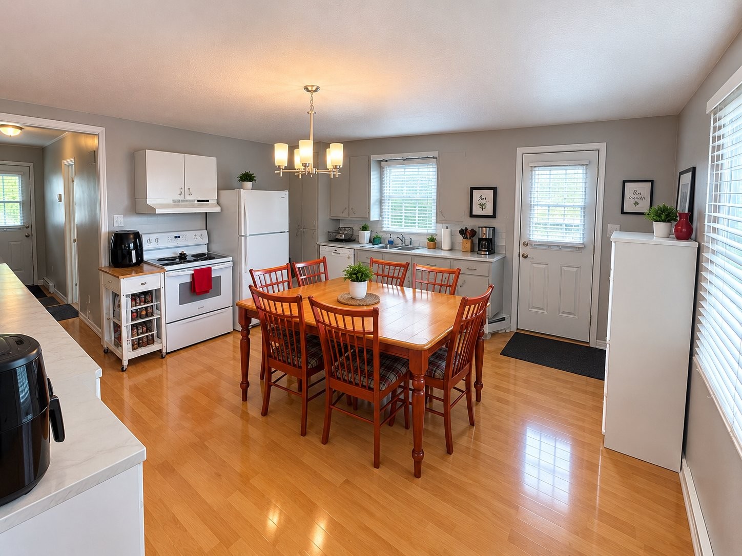 









436


Rue Chartrand

,
Terrebonne (Terrebonne),




QC
J6W2L6

