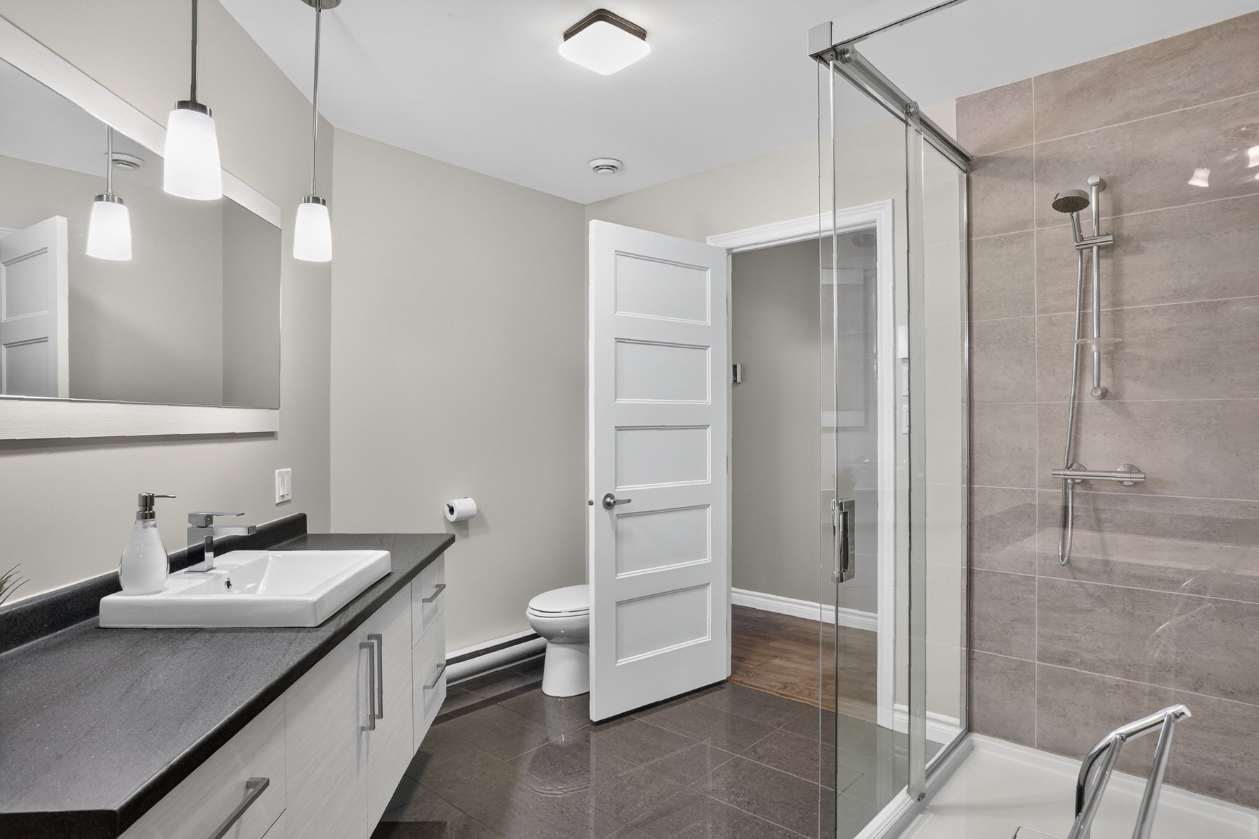 









4705


Place de la Marquise

, 302,
Trois-Rivières,




QC
G8Y0H1

