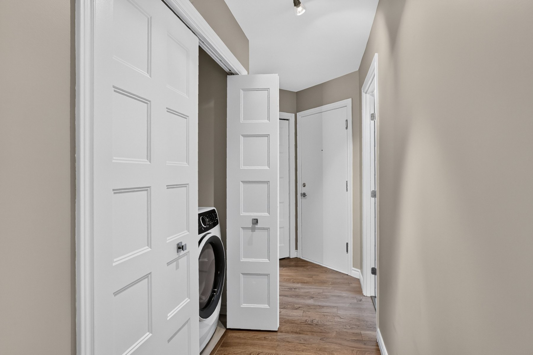 









4705


Place de la Marquise

, 302,
Trois-Rivières,




QC
G8Y0H1

