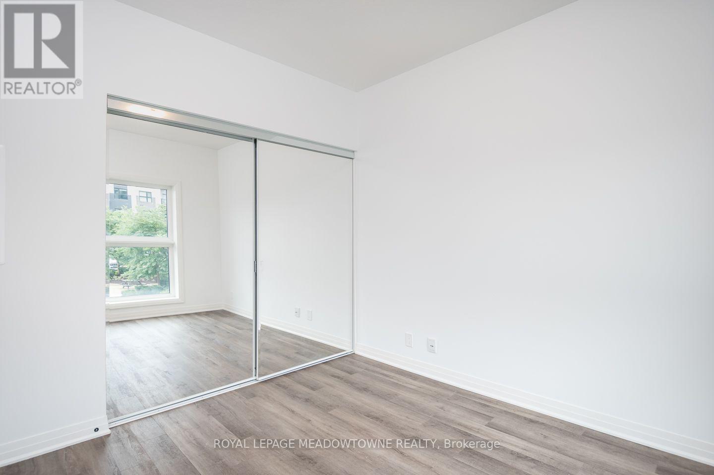 












205 - 102 GROVEWOOD COMMON

,
Oakville,




Ontario
L6H0X2

