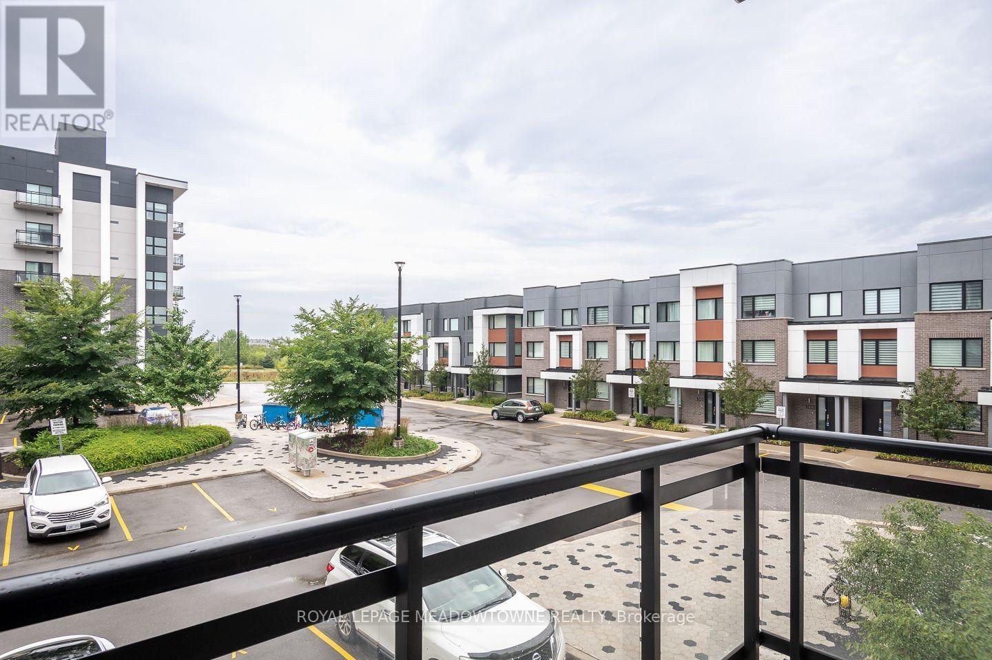 












205 - 102 GROVEWOOD COMMON

,
Oakville,




Ontario
L6H0X2

