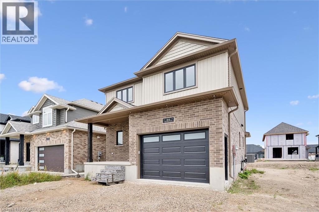 












44 WEYMOUTH Street

,
Elmira,




Ontario
N3B0G3

