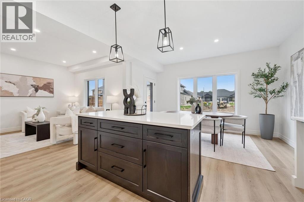 












44 WEYMOUTH Street

,
Elmira,




Ontario
N3B0G3

