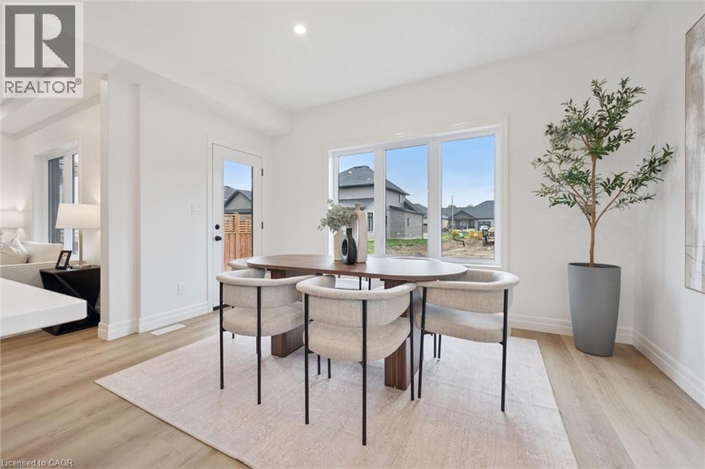 












44 WEYMOUTH Street

,
Elmira,




Ontario
N3B0G3

