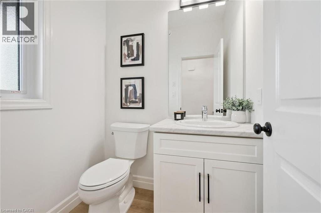 












44 WEYMOUTH Street

,
Elmira,




Ontario
N3B0G3

