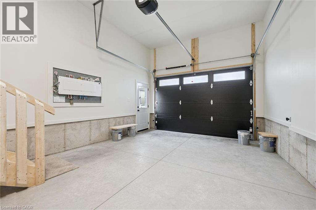 












44 WEYMOUTH Street

,
Elmira,




Ontario
N3B0G3

