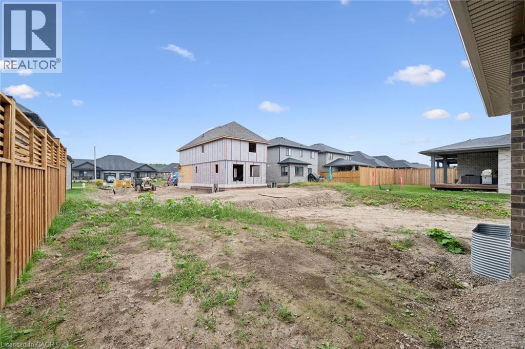 












44 WEYMOUTH Street

,
Elmira,




Ontario
N3B0G3

