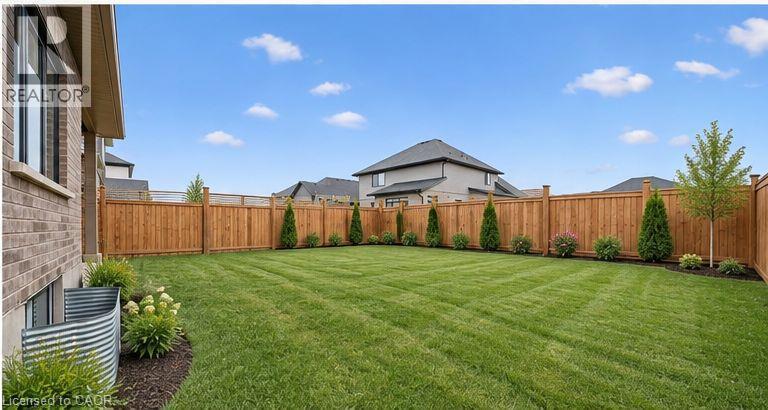 












44 WEYMOUTH Street

,
Elmira,




Ontario
N3B0G3

