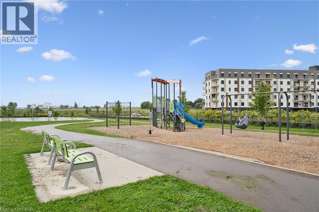 












44 WEYMOUTH Street

,
Elmira,




Ontario
N3B0G3

