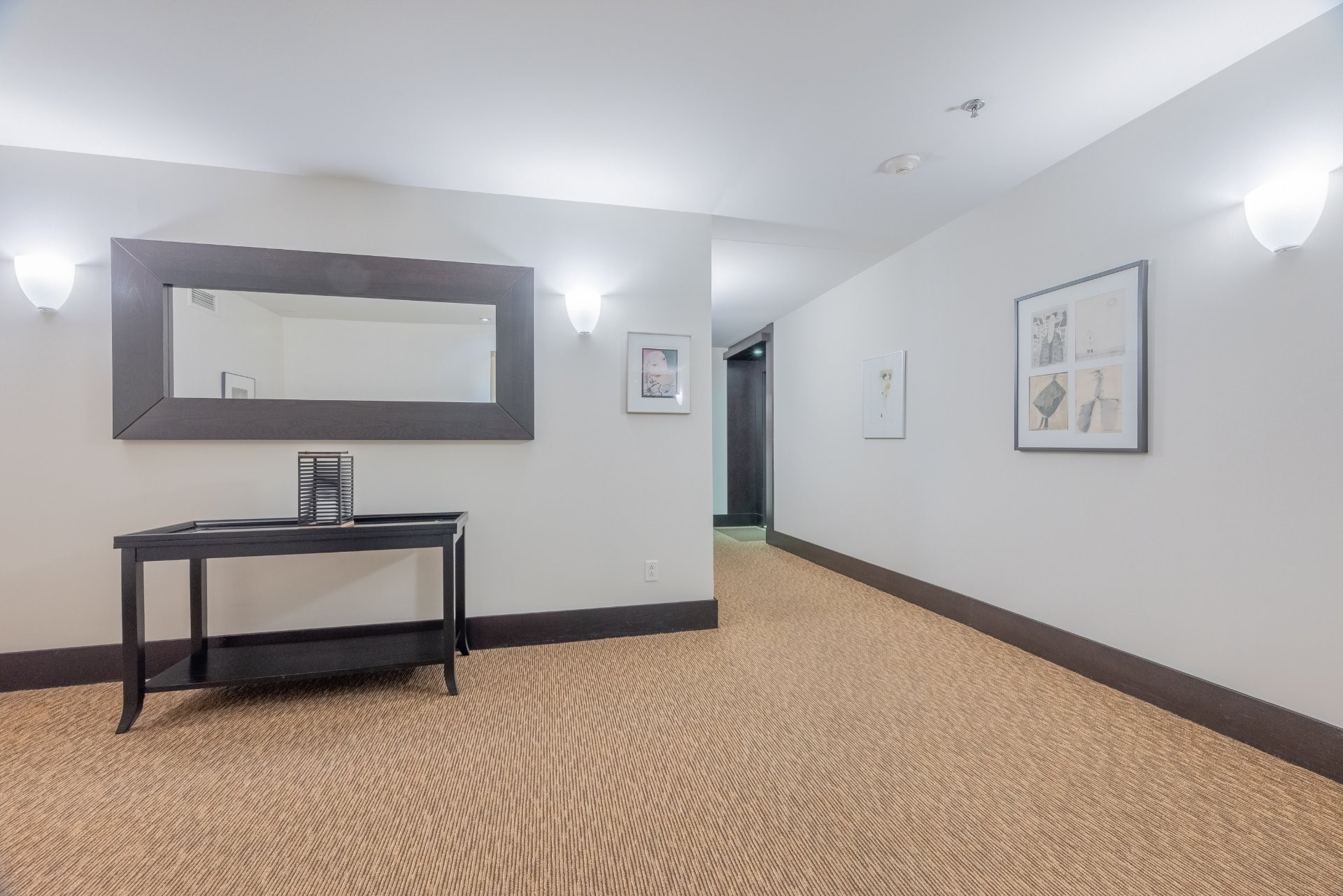 









303


Boul. Clairevue E.

, 2102,
Saint-Bruno-de-Montarville,




QC
J3V0B2

