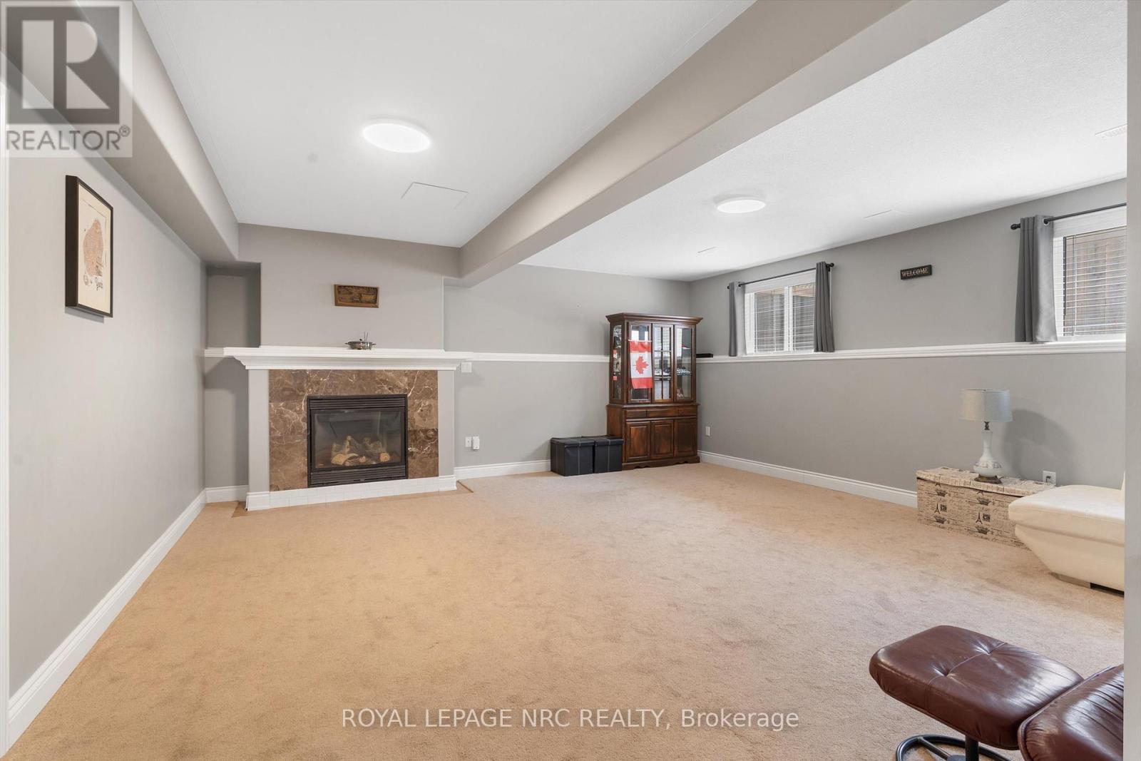












346 CLARE AVENUE

,
Welland (Prince Charles),




Ontario
L3C5R2


