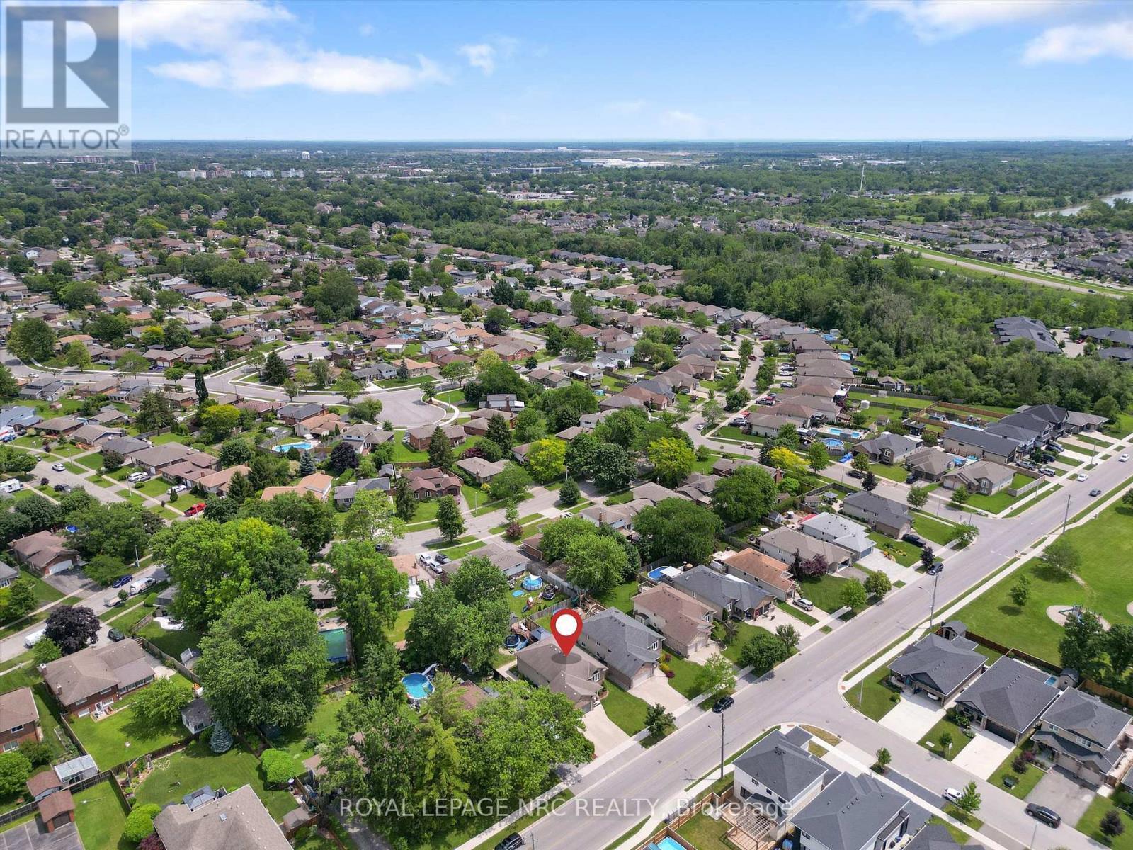 












346 CLARE AVENUE

,
Welland (Prince Charles),




Ontario
L3C5R2

