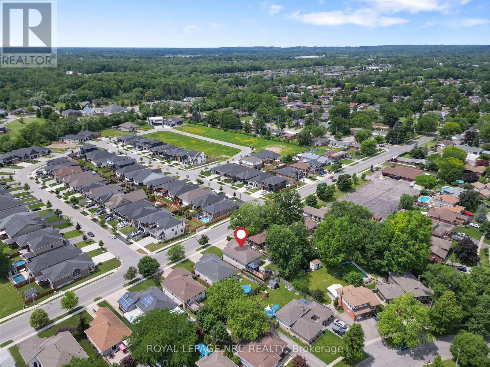 












346 CLARE AVENUE

,
Welland (Prince Charles),




Ontario
L3C5R2

