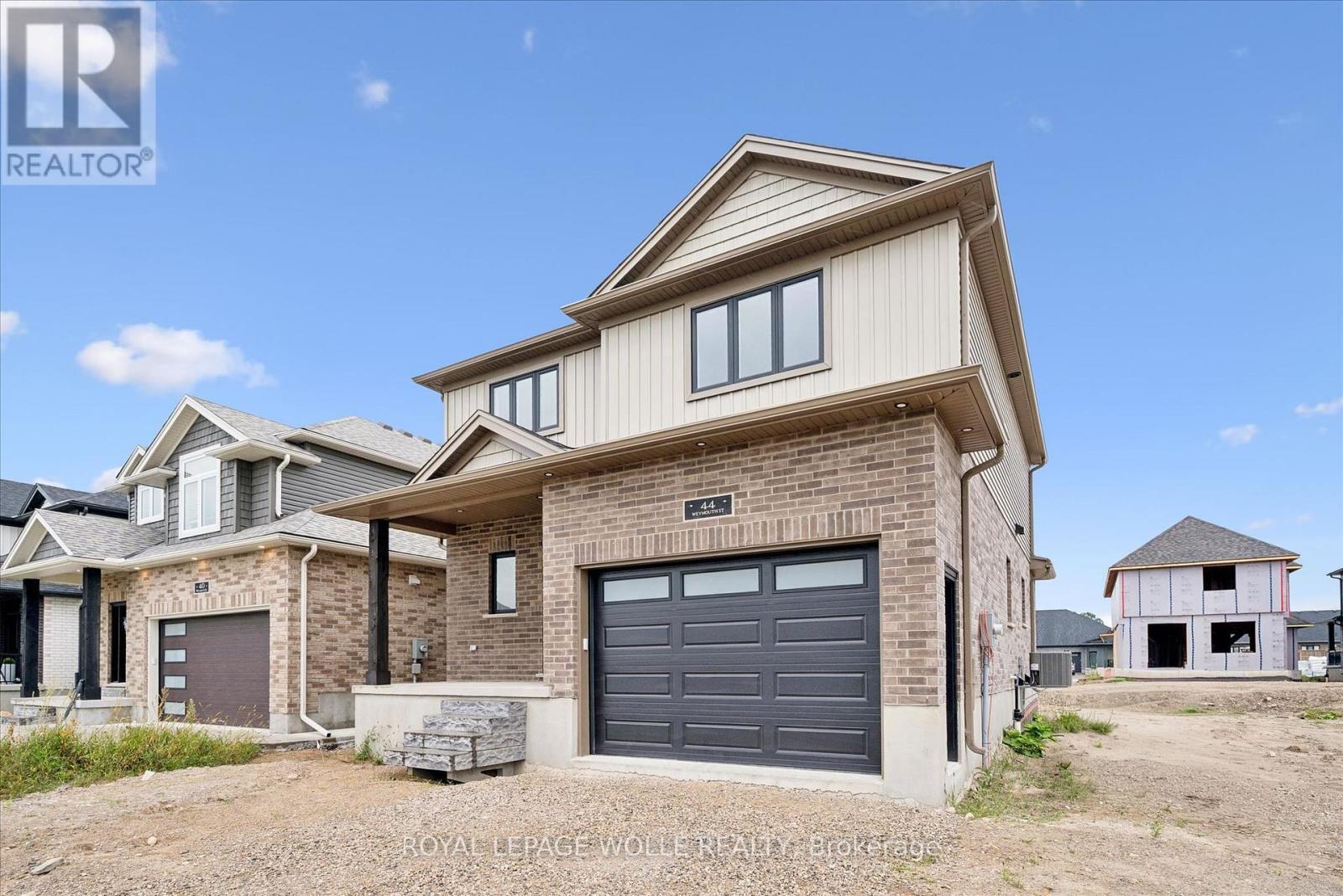 












44 WEYMOUTH STREET

,
Woolwich,




Ontario
N3B0G3

